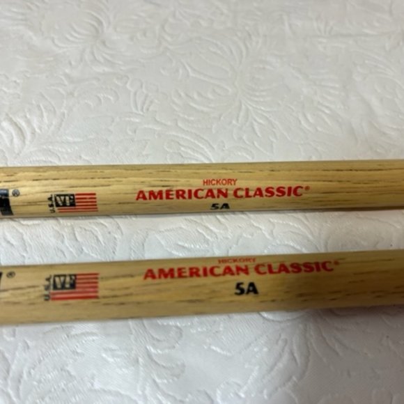 Vic Firth American Classic 5A Hickory Preowned, Drum Sticks 16" - Picture 6 of 9